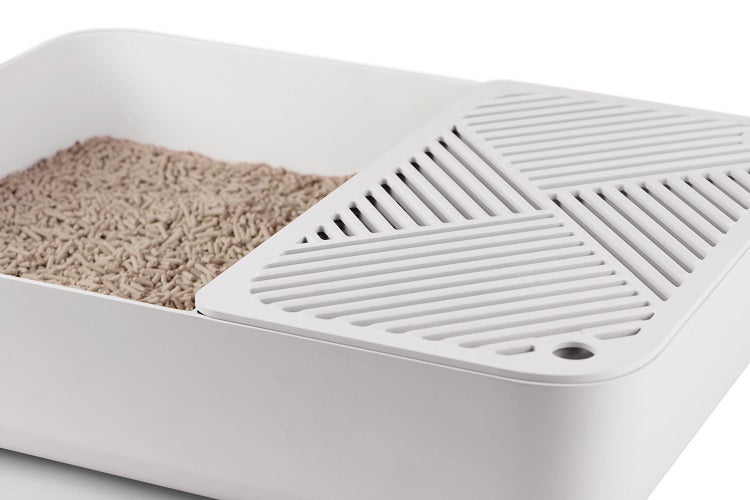 Meowy Studio Loo Cat Litter Box All in One Cover Litter Filter Plate Scoop and Holder in Aspen White